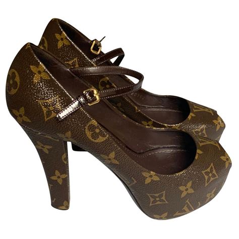 talons louis vuitton femme|chaussure Louis Vuitton.